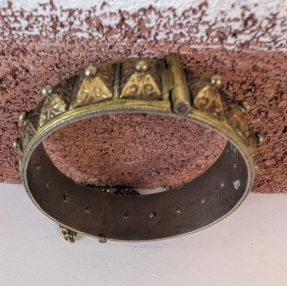 Vintage Bracelect Mid-Century Medieval Revival  Hinge Spikes Safety Chain